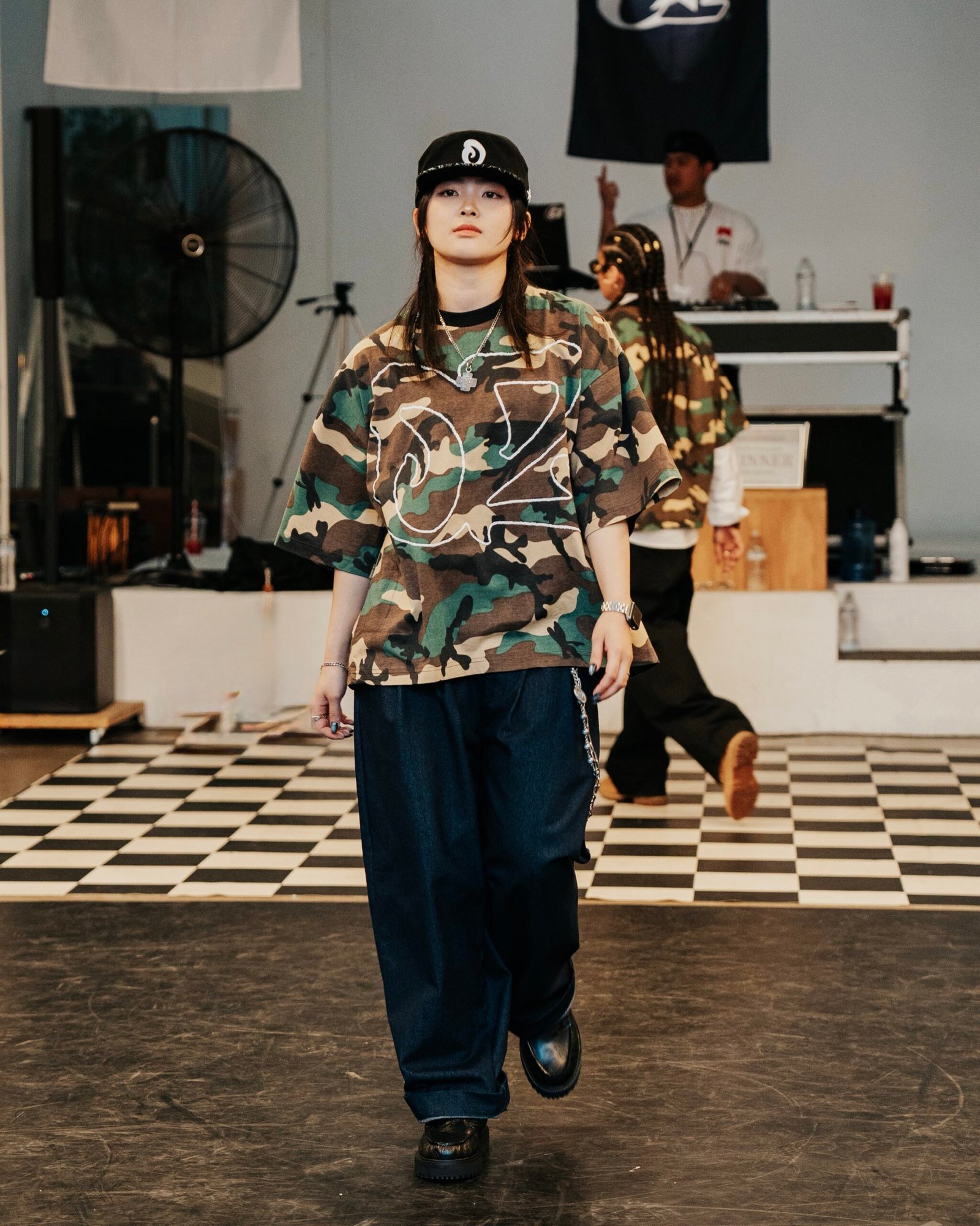 PLEATED WORKER PANTS “DENIM” - Image 3